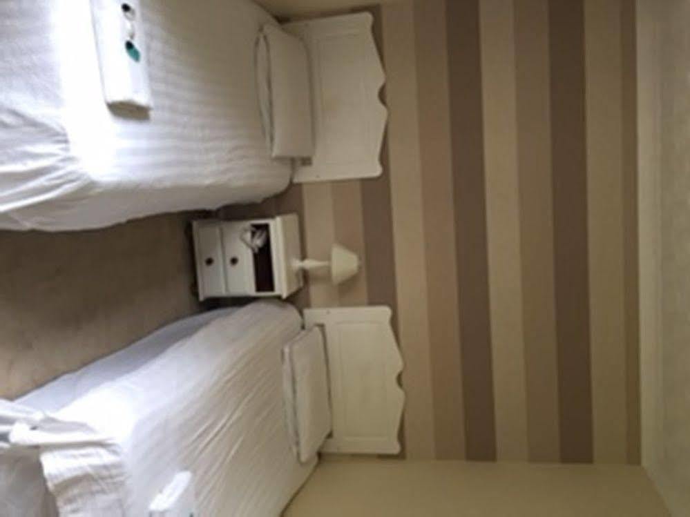 Arties Mill Hotel Brigg Buitenkant foto